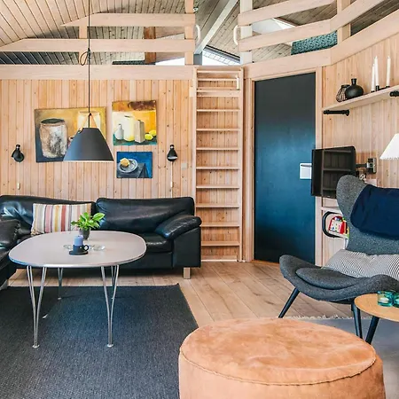 10 Person In Fan Holiday home