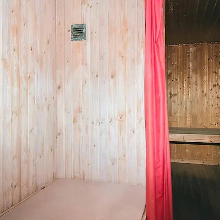10 Person In Fan Holiday home *
